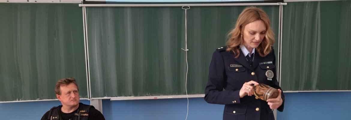 Zástupci Celní správy ČR opět navštívili naši školu