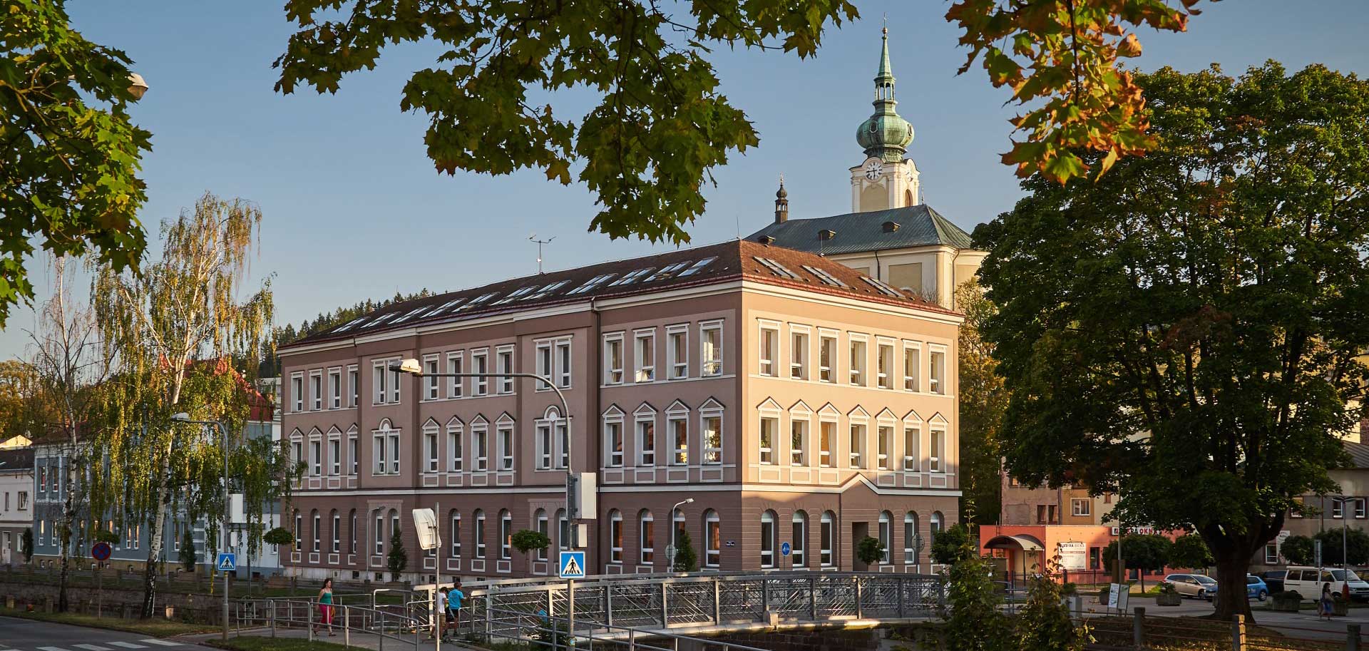 Vyšší odborná škola a Střední zdravotnická škola Trutnov